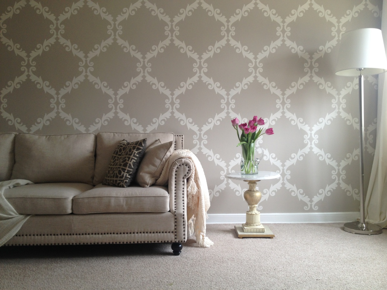 Read more about the article Easy Home Makeover with Removable Wallpaper
